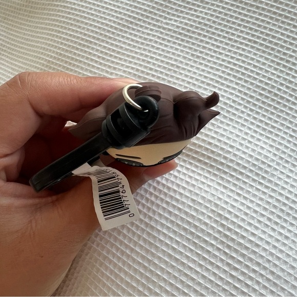 Coraline Figural 2 Bag Clip - Picture 4 of 7